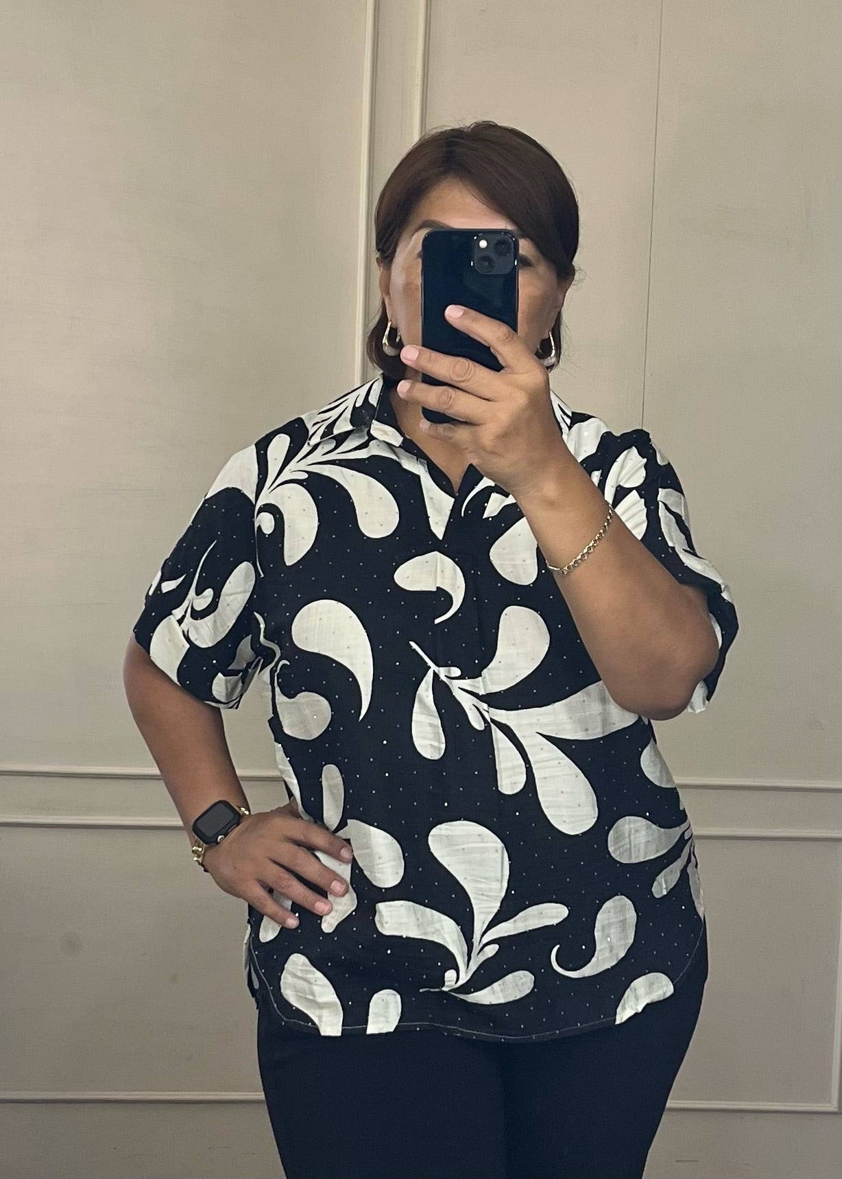 Blusa brillitos cuello sport plus