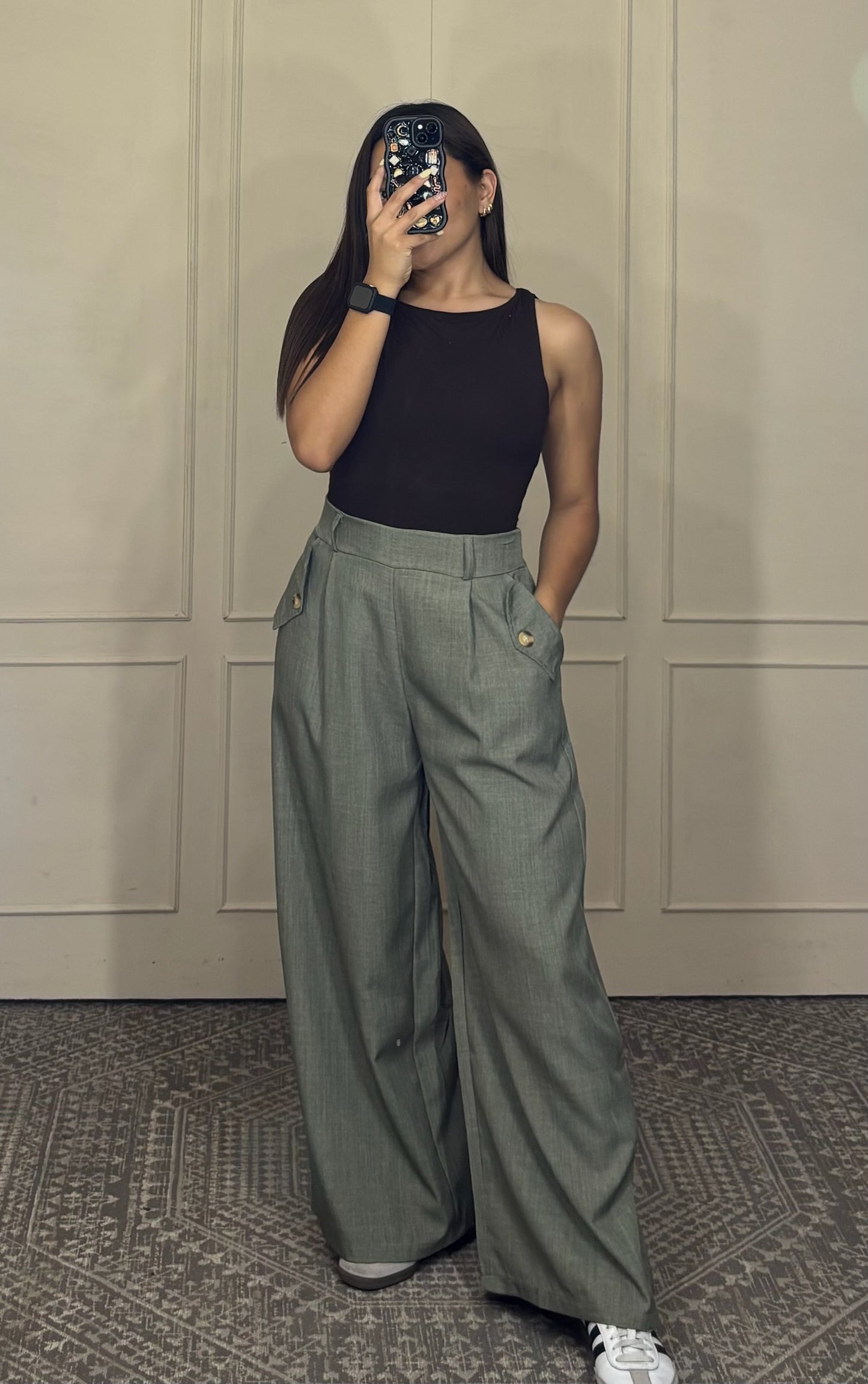 Pantalón vestir botones costado