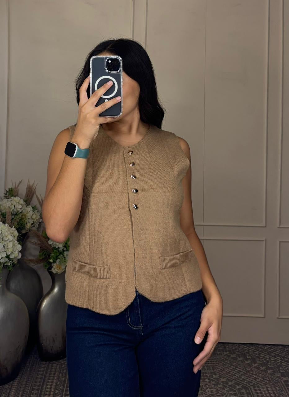 Chaleco casual botones dorados