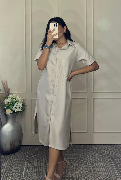 Vestido beige cinto
