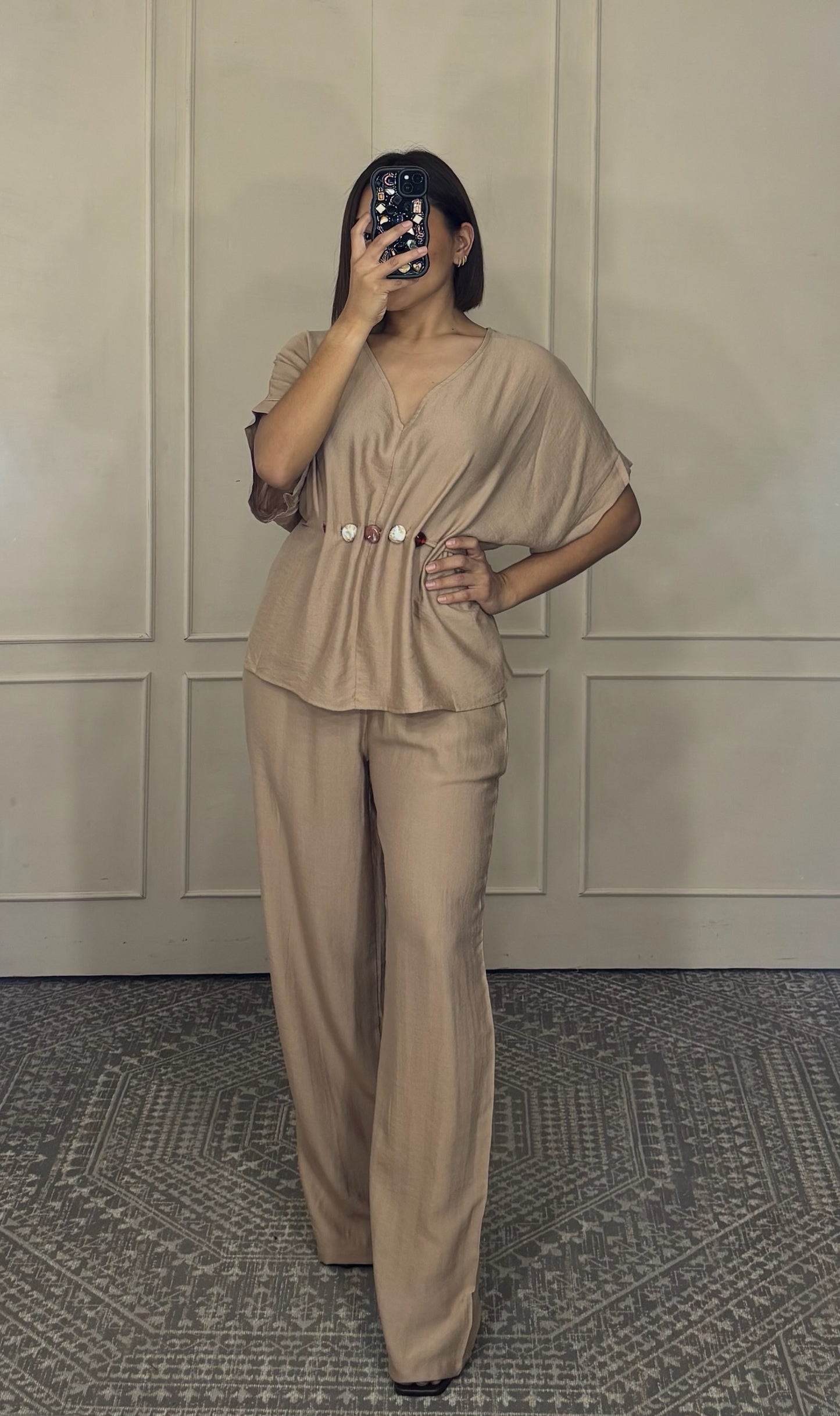 Conjunto piedra blusa y pantalon