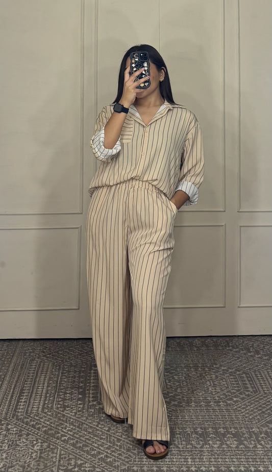 Conjunto rayas pantalón camisa