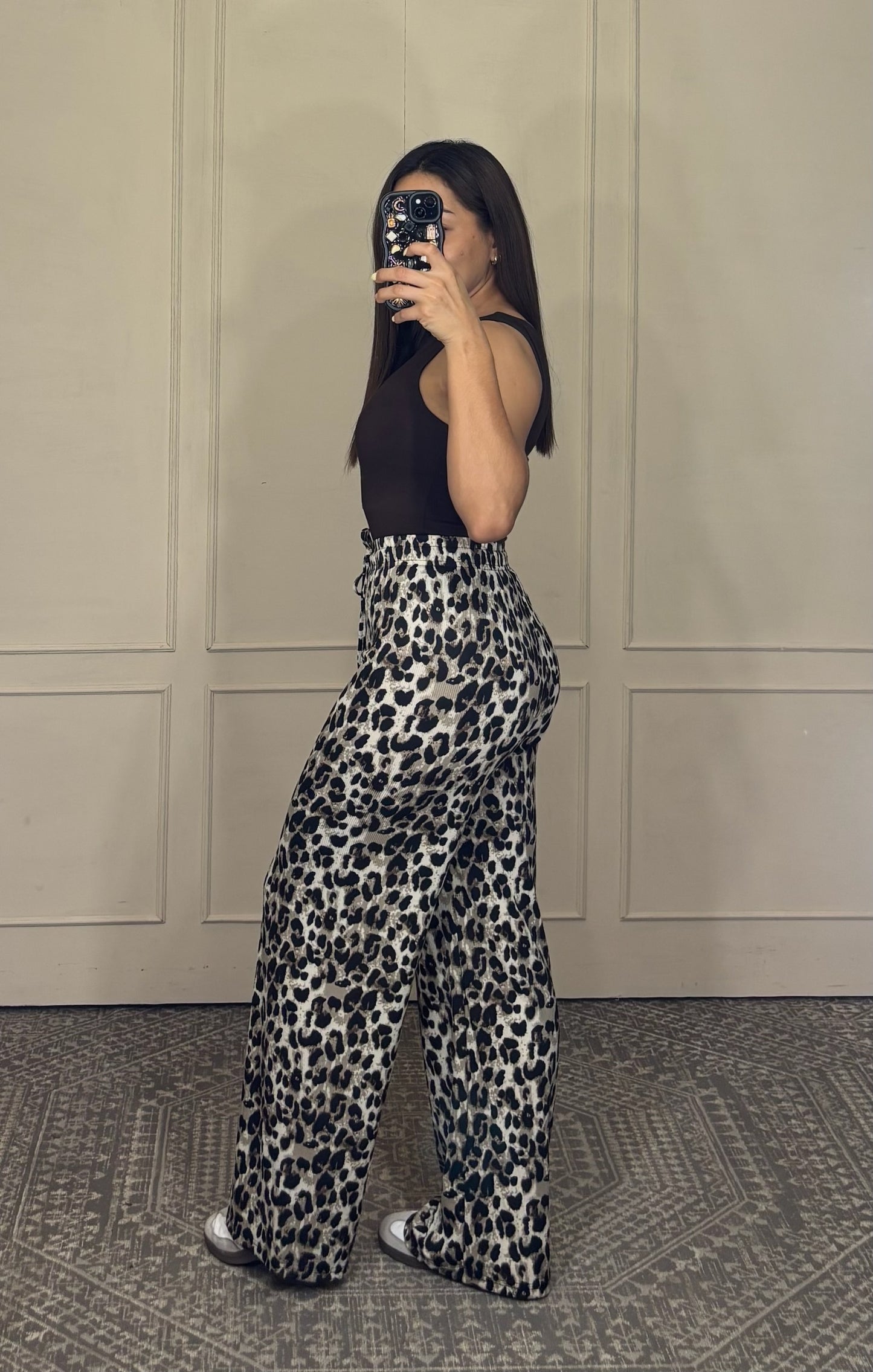 Pantalón animal print elástico