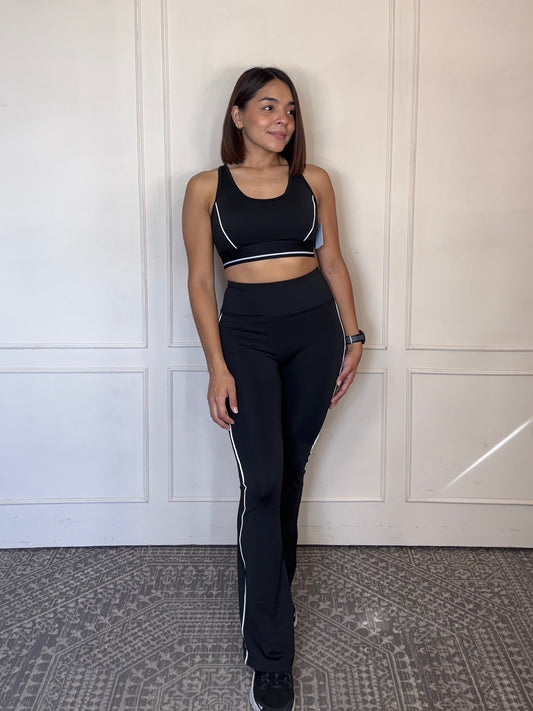 Conjunto top y legging negro linea
