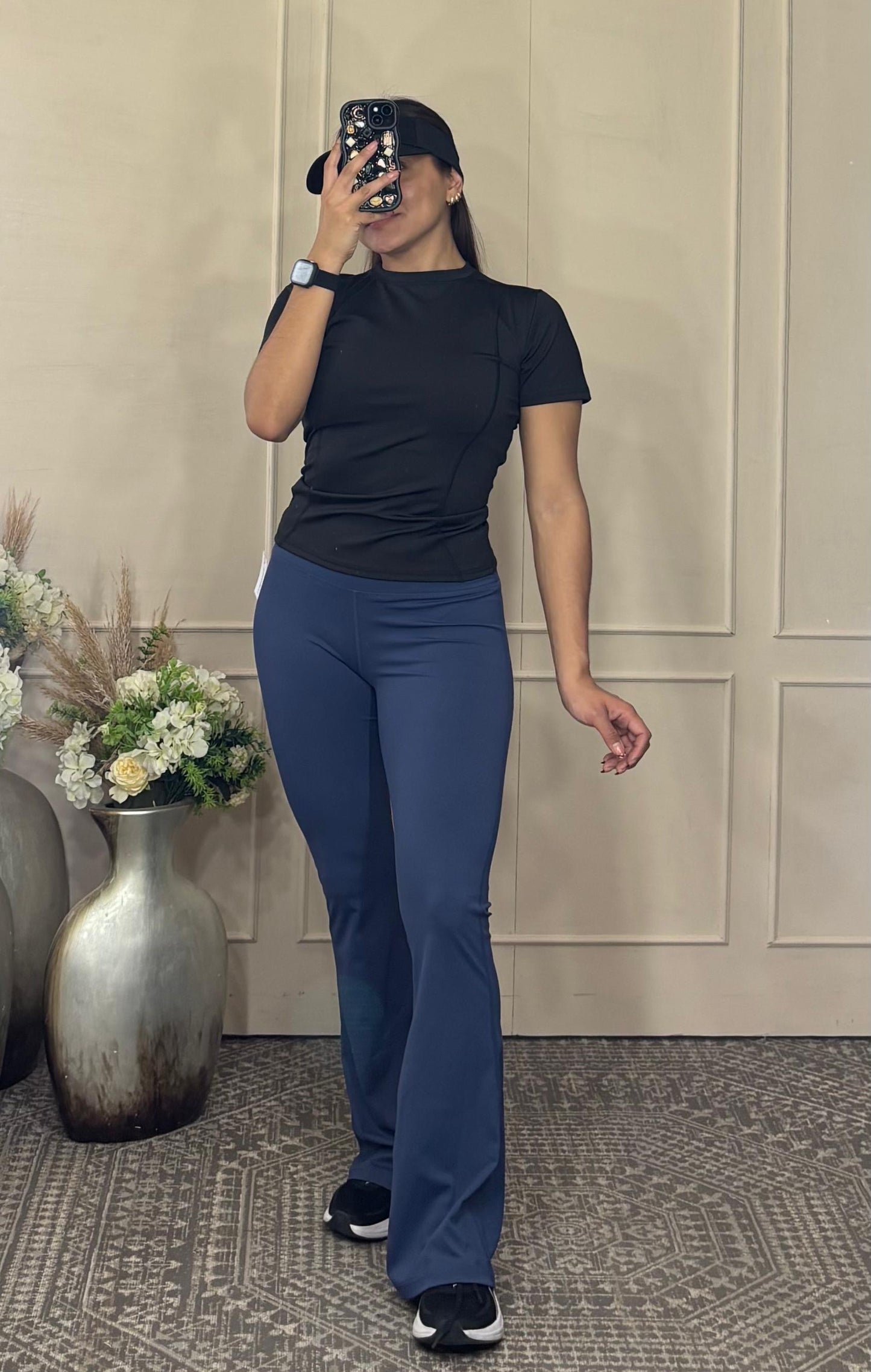 Pantalón deportivo acampanado