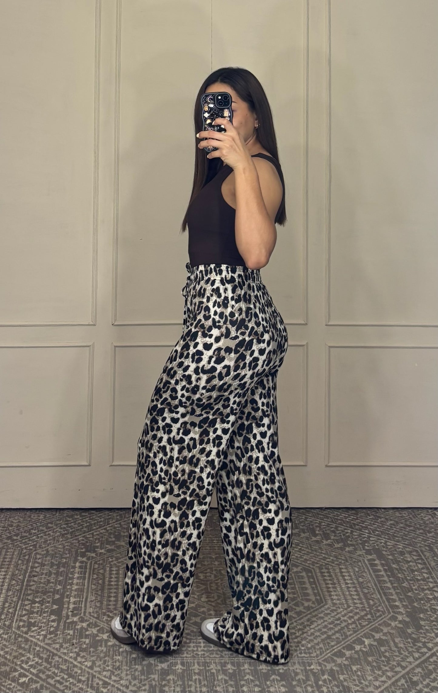 Pantalón animal print elástico