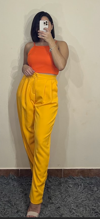 Pantalon formal amarillo