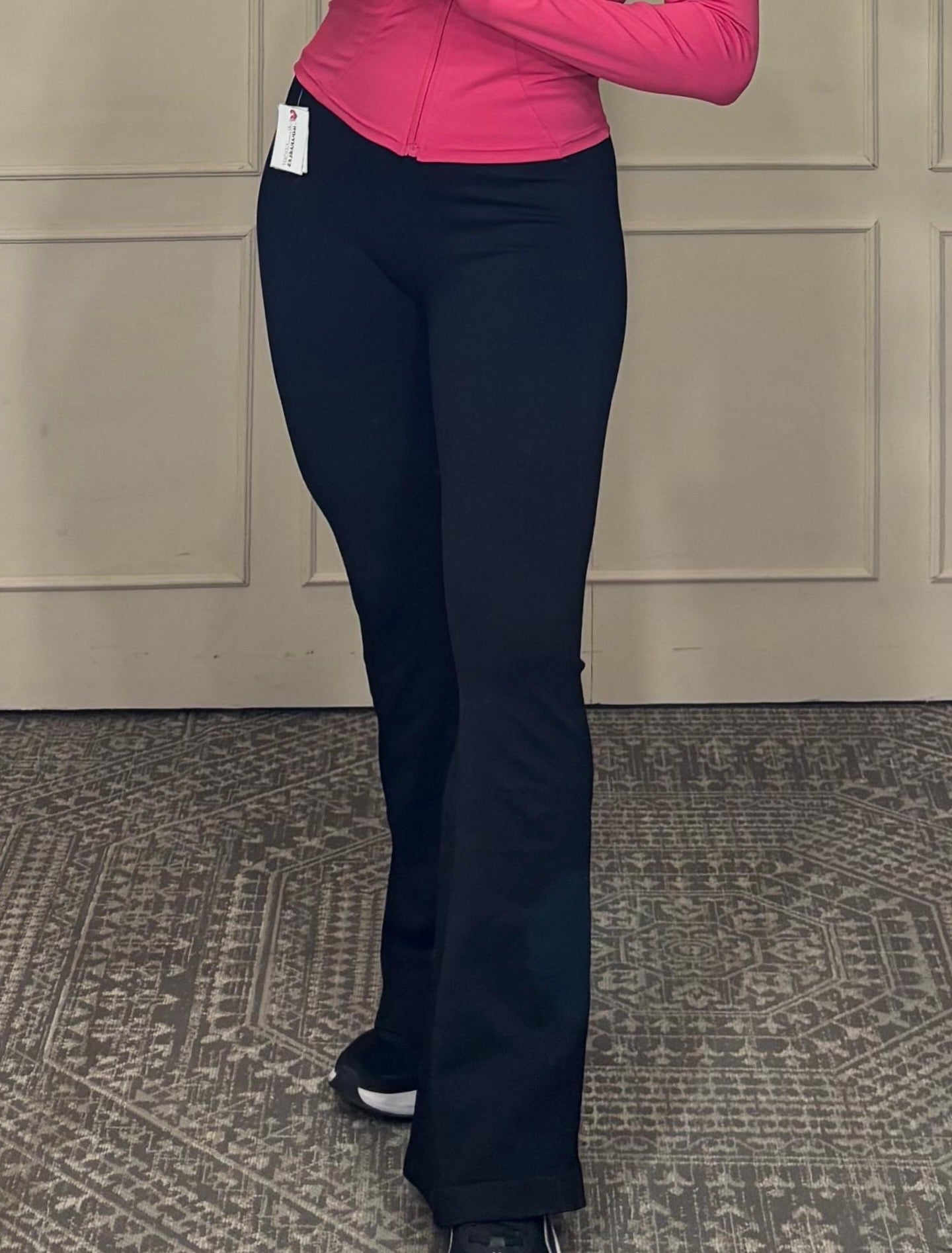 Legging deportivo acampanado