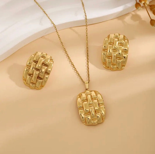 Juego de cadena y aretes trenzado
