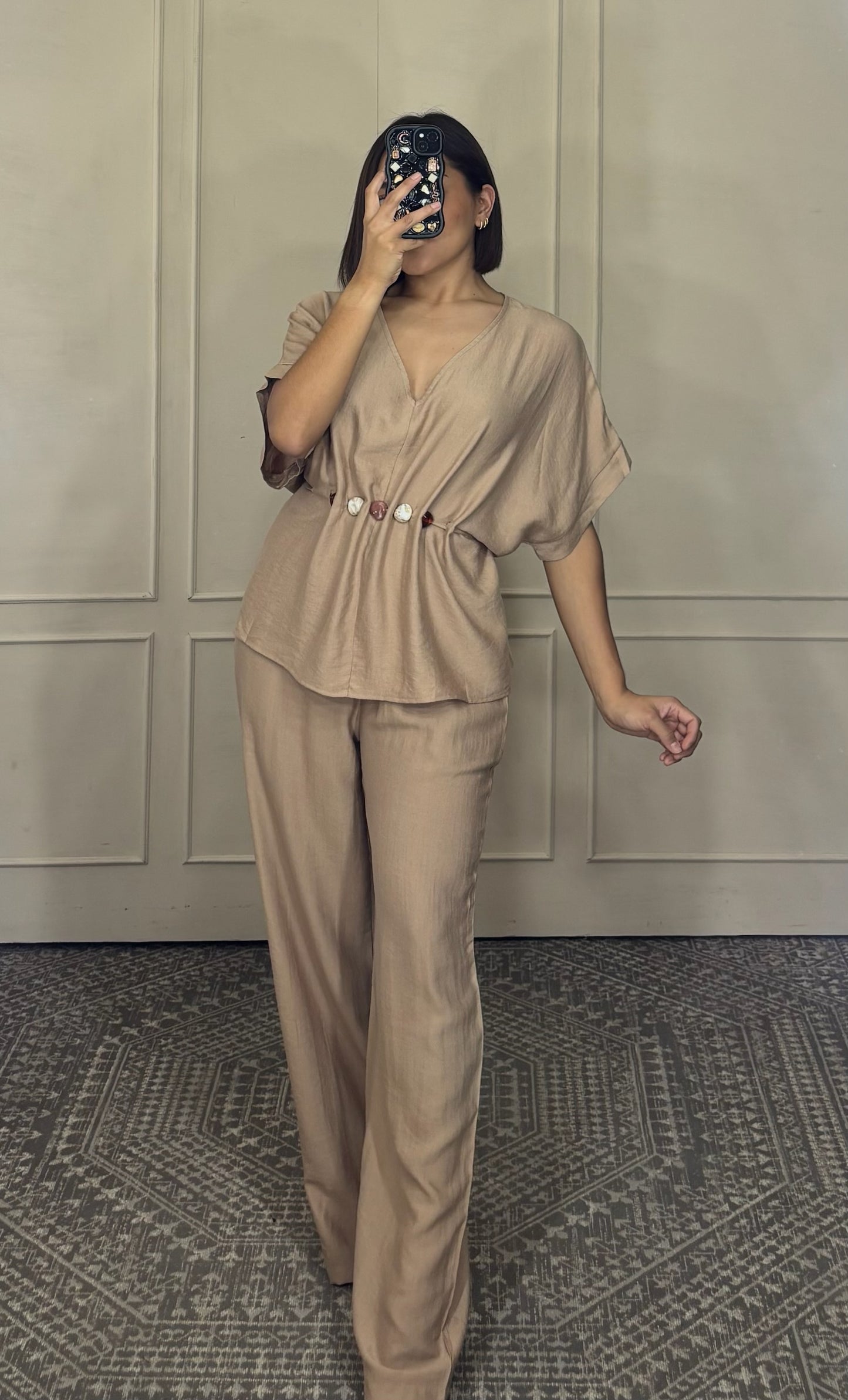 Conjunto piedra blusa y pantalon