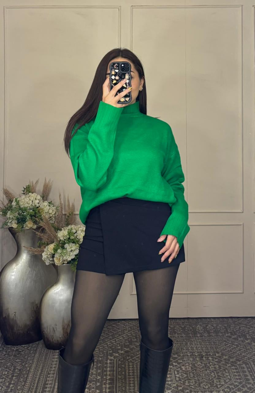 Suéter básico oversize cuello tortuga