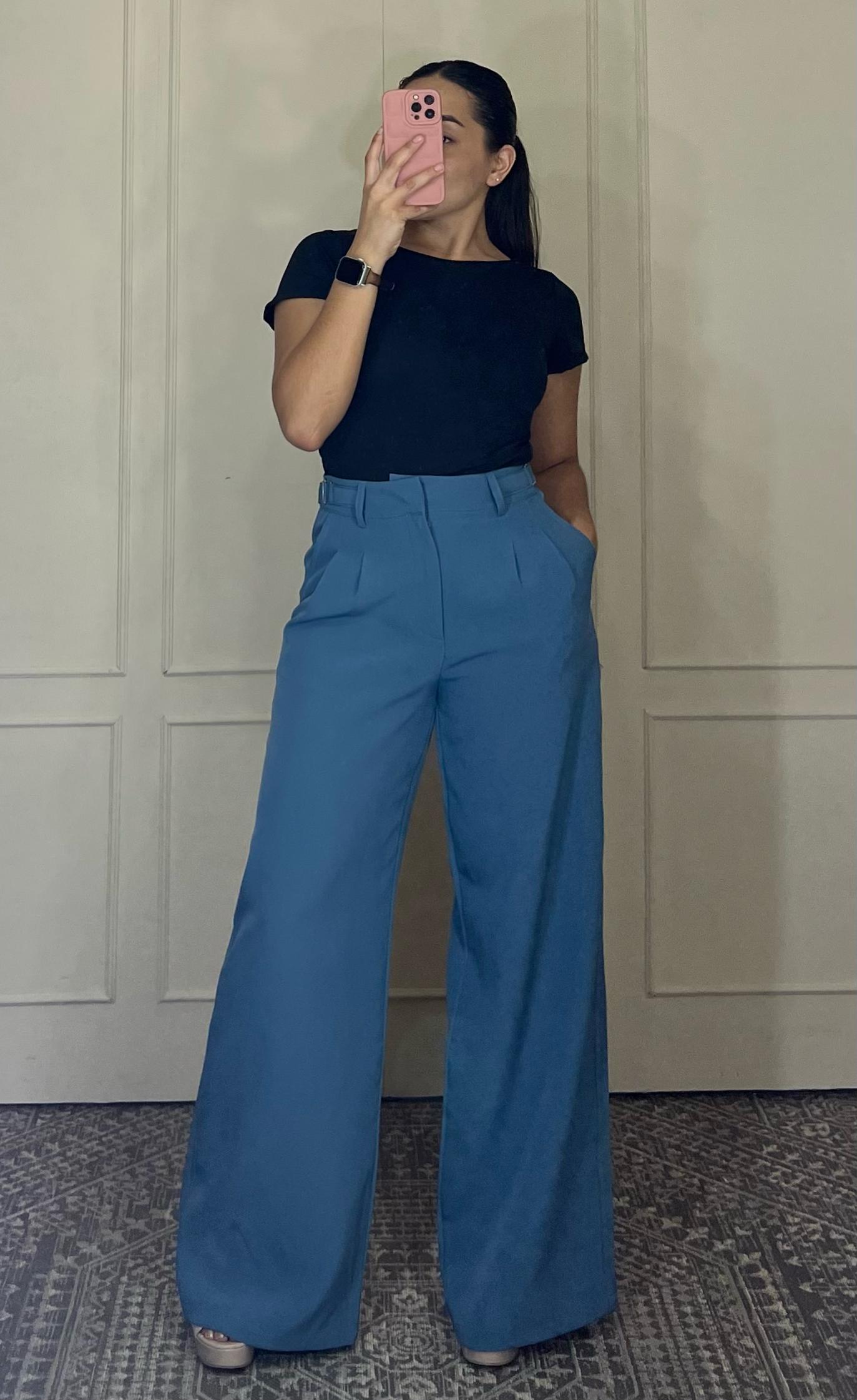 Pantalon de vestir corte recto hebilla cintura