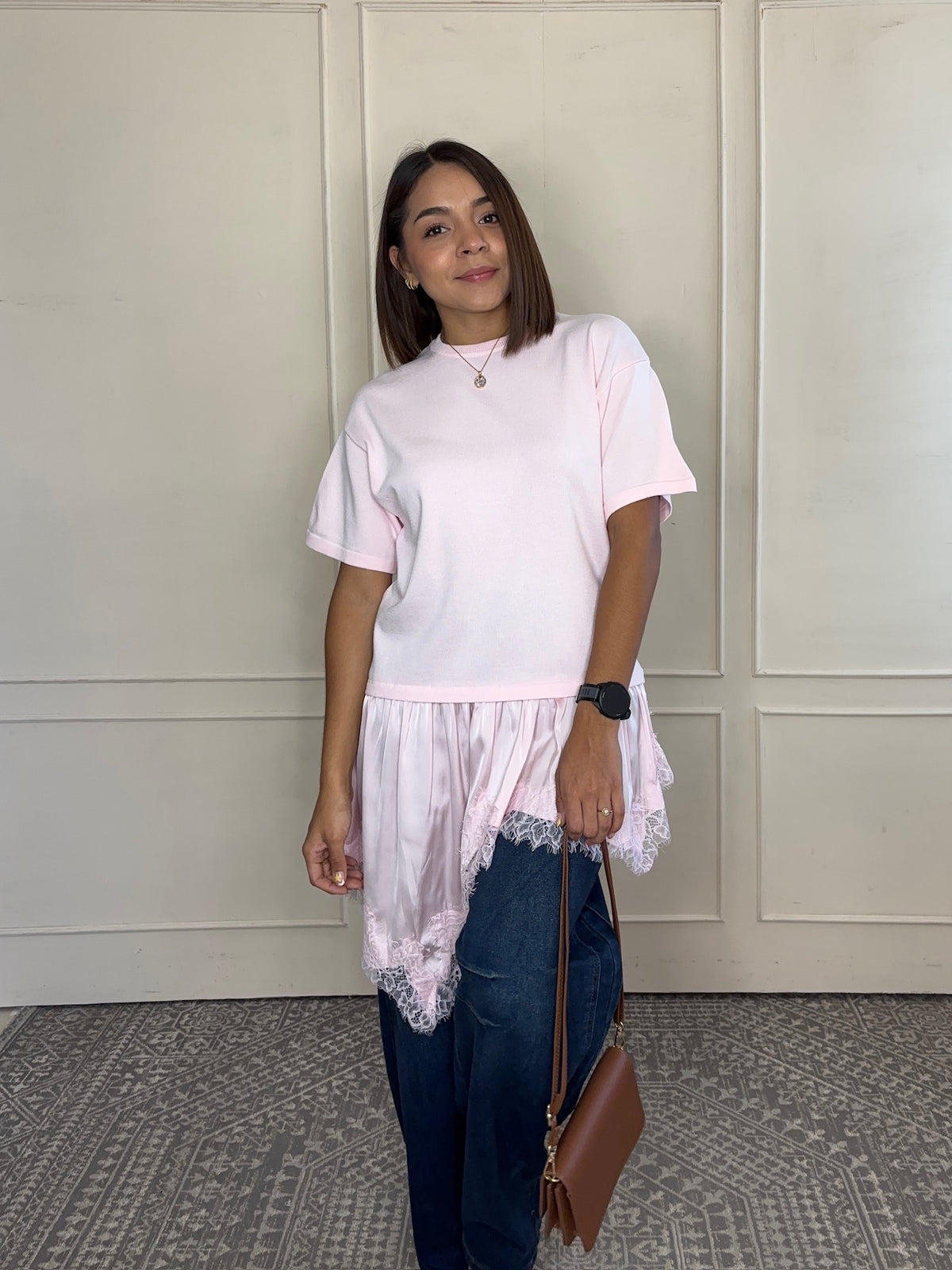 Blusa Alma · Holán de Satín con Encaje