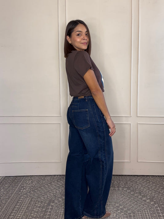 Pantalón Fernanda · Mezclilla Oscura Corte Barrel