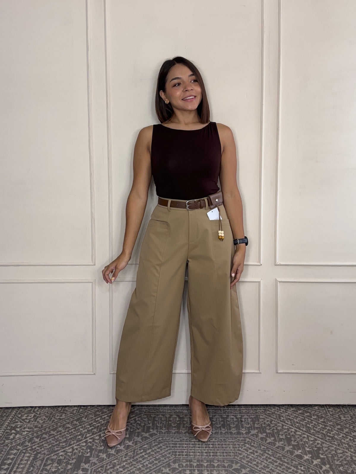 Pantalón Rocío · Pierna Curva con Cinto