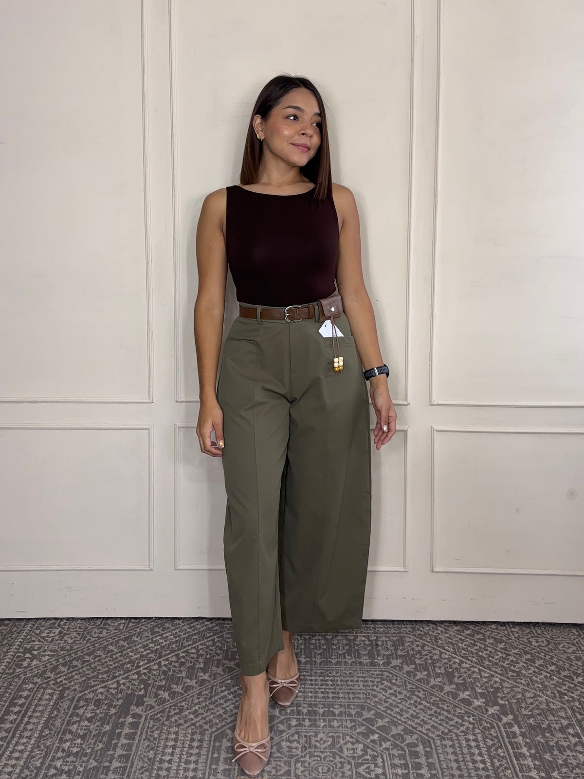 Pantalón Rocío · Pierna Curva con Cinto