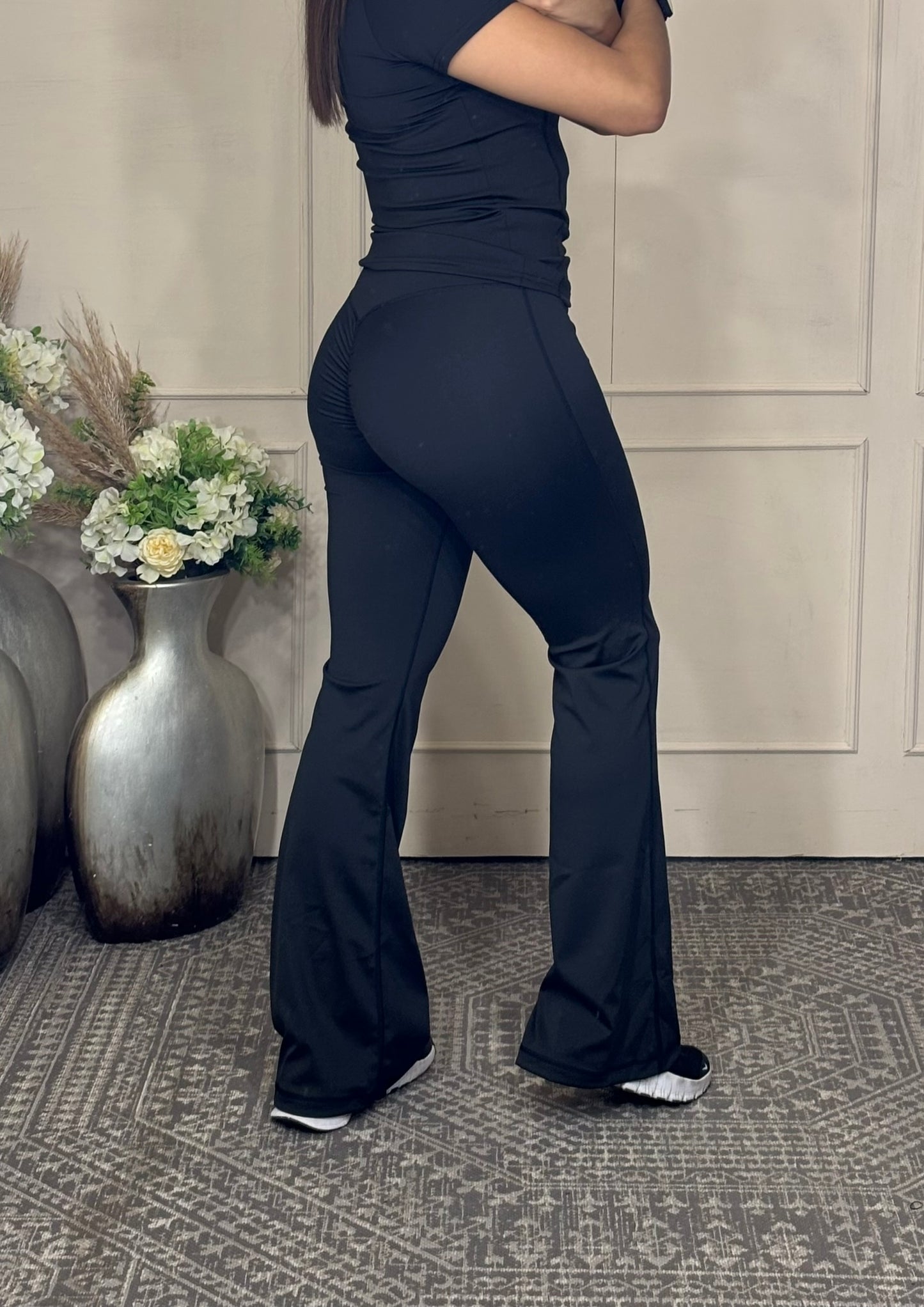 Legging deportivo acampanado efecto push up