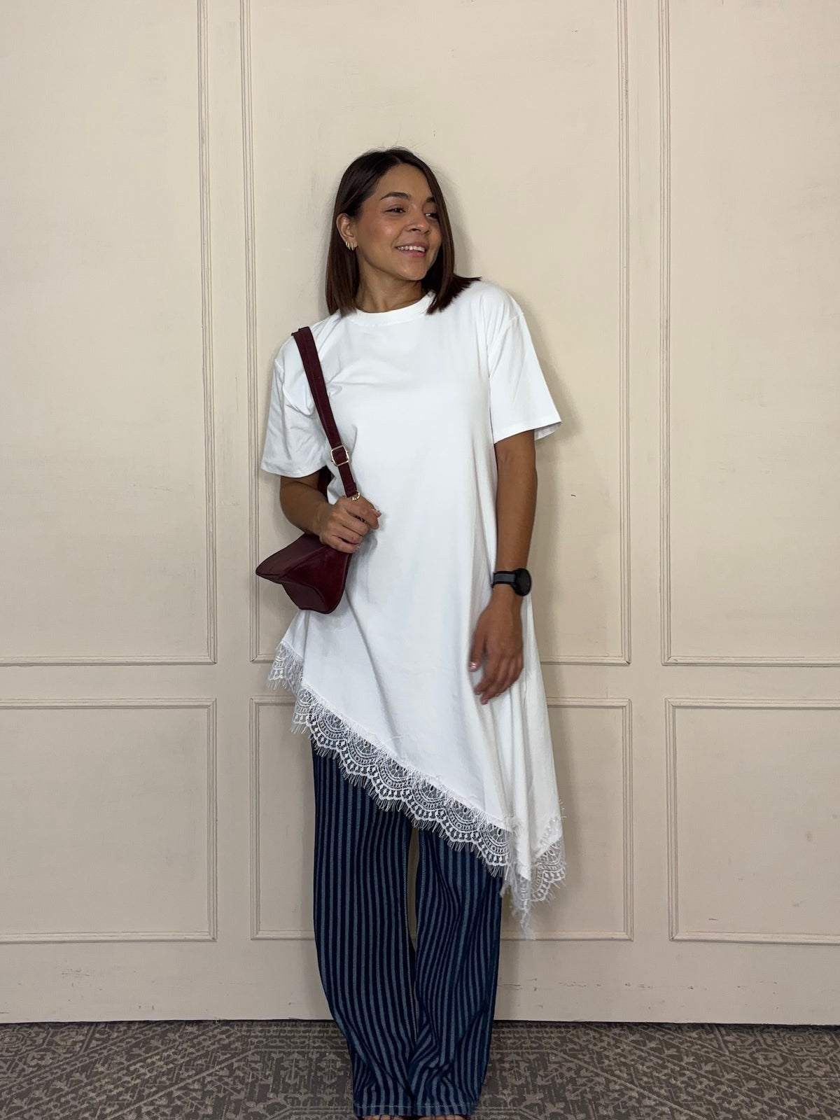 Blusa Ángela · Larga Asimétrica con Encaje