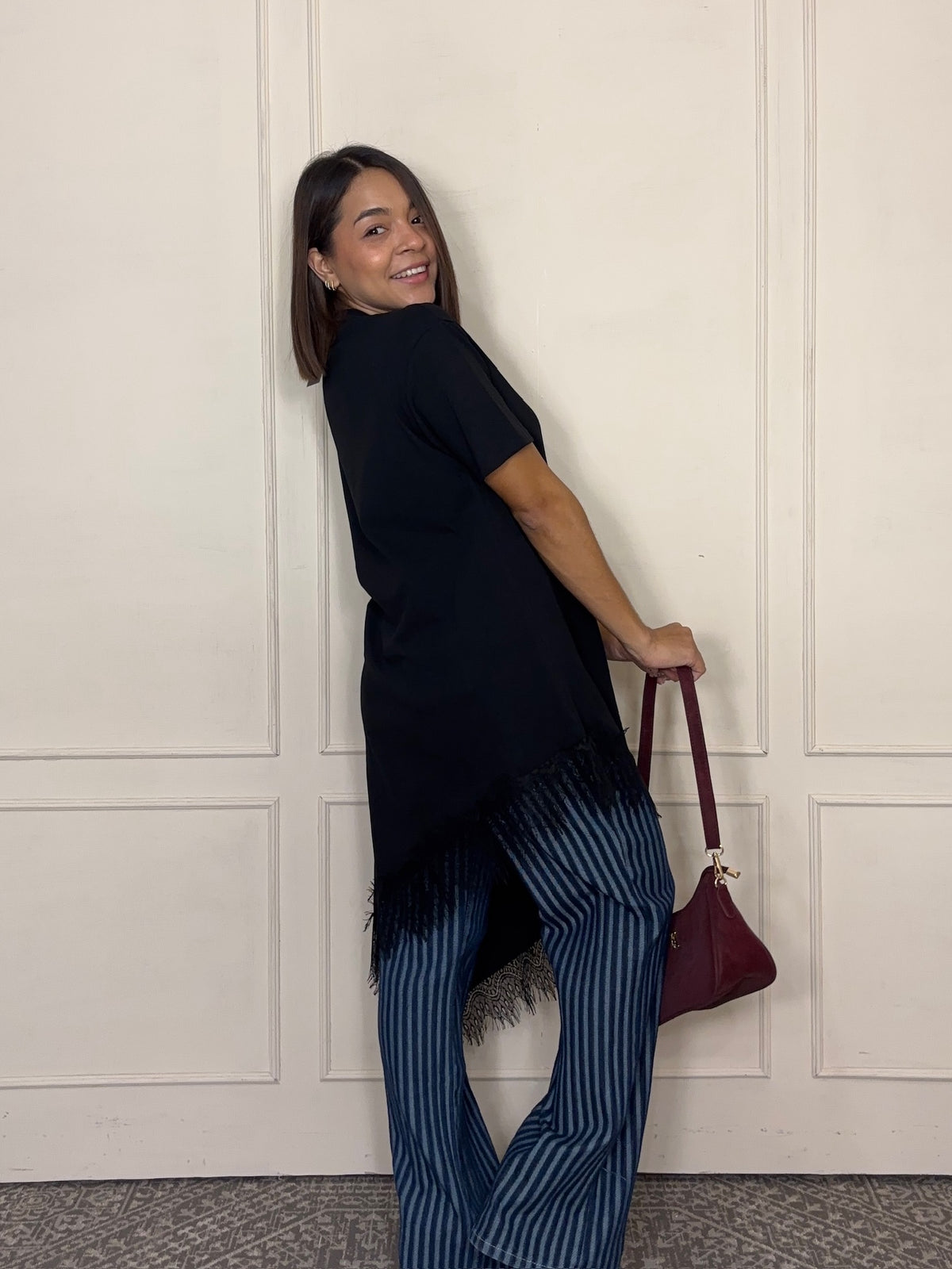 Blusa Ángela · Larga Asimétrica con Encaje