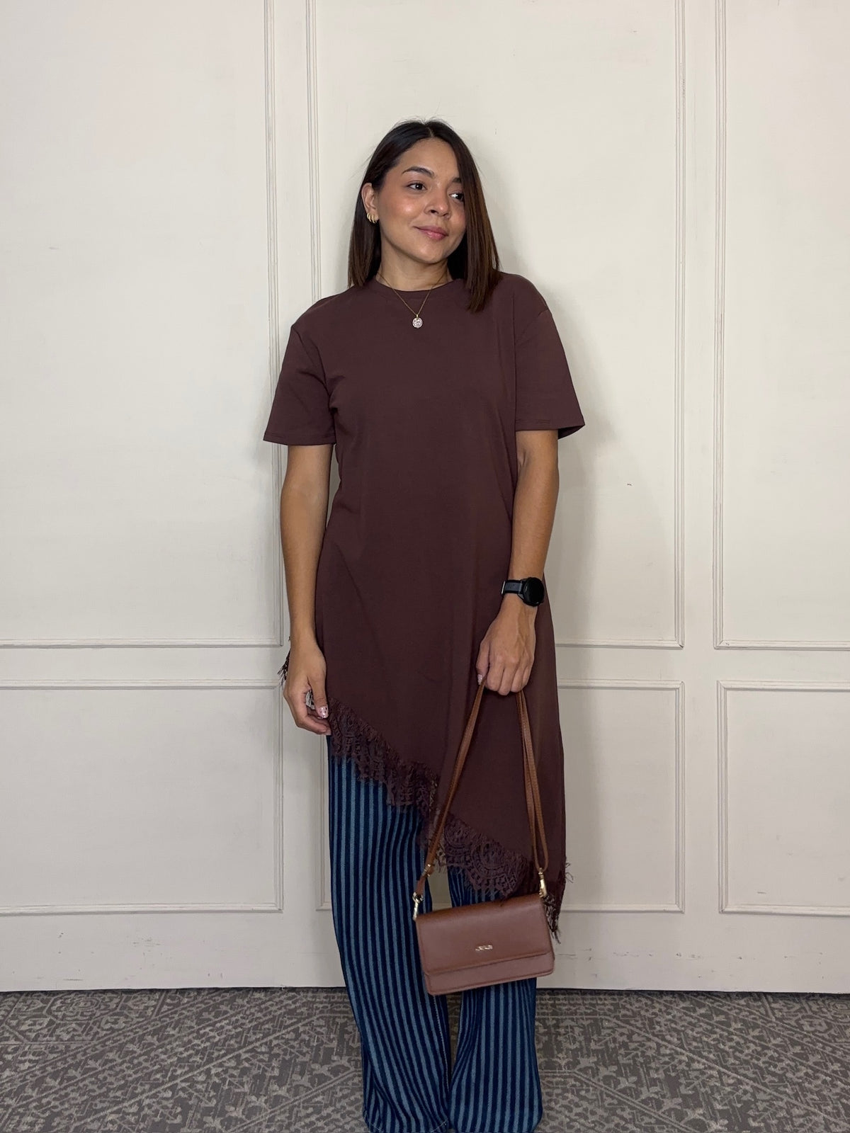 Blusa Ángela · Larga Asimétrica con Encaje