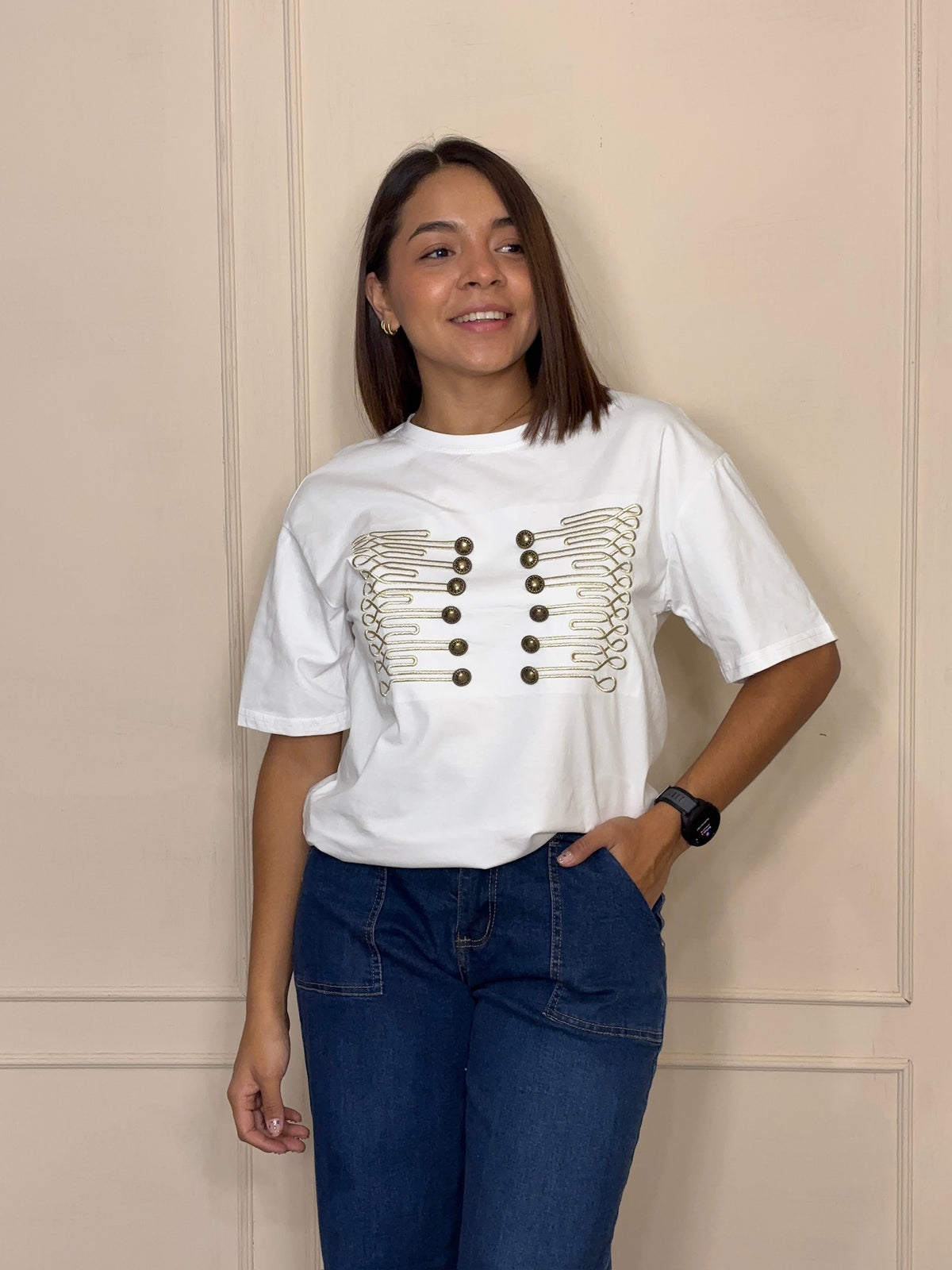 Playera Aurelia · Detalle Dorado Napoleón