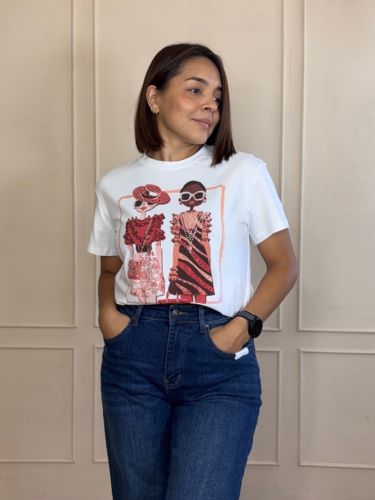 Playera mona brillitos