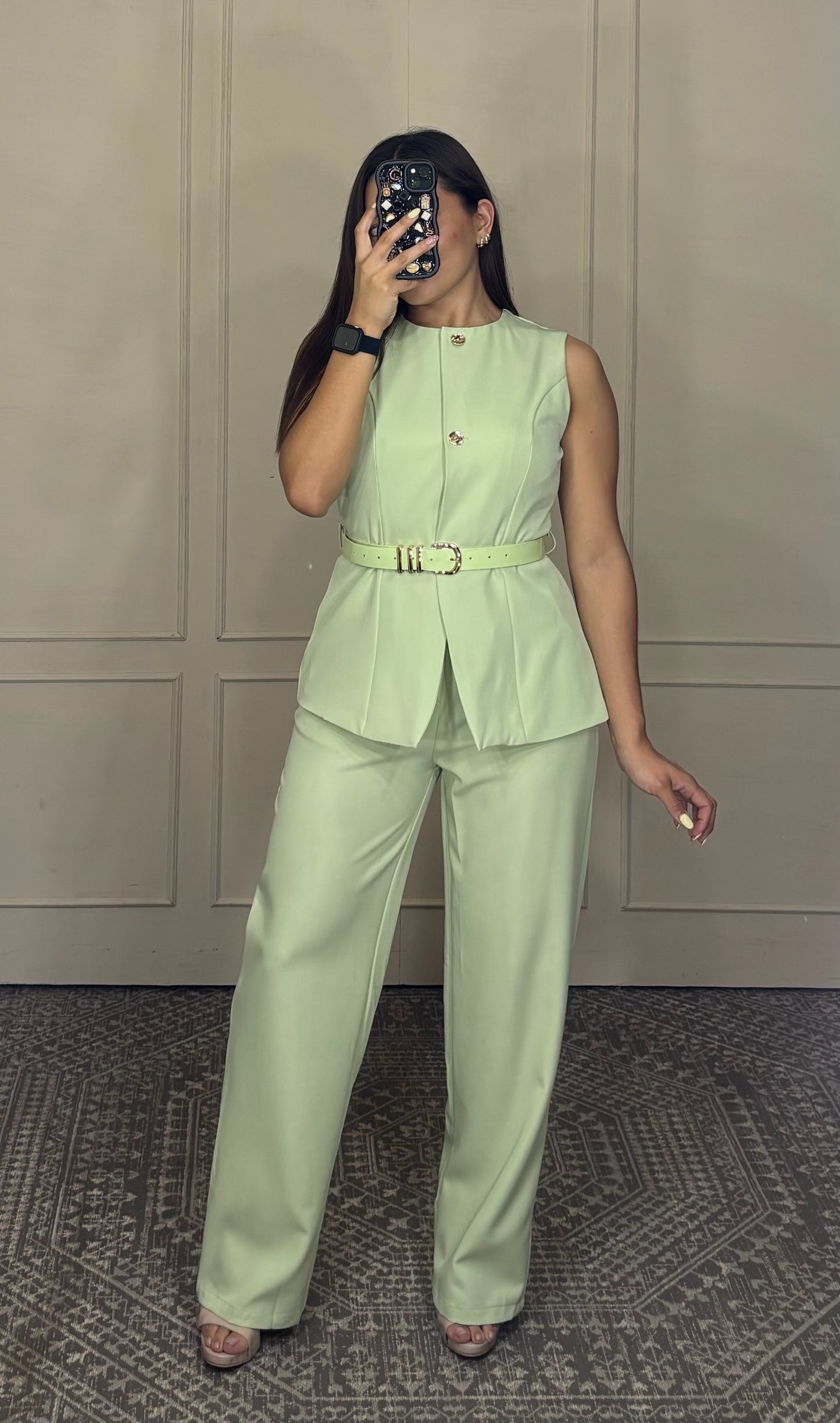 Conjunto vestir  pantalon y saco sin mangas