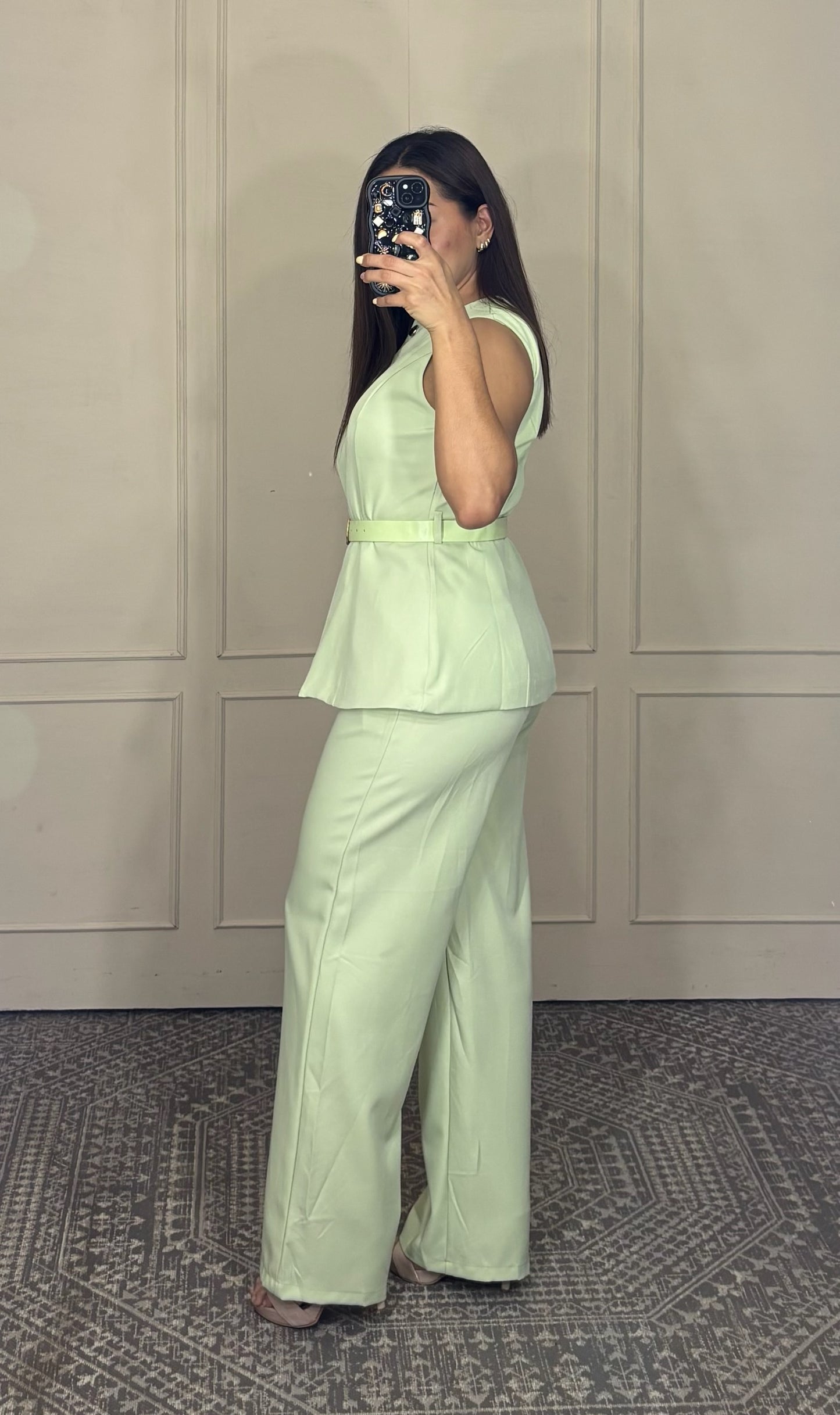 Conjunto vestir  pantalon y saco sin mangas
