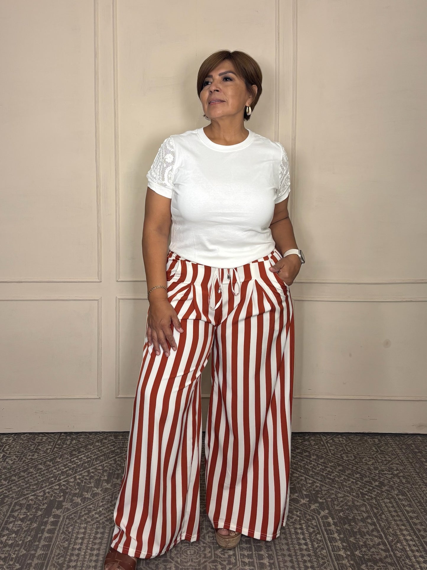 Pantalon rayas holgado con elastico