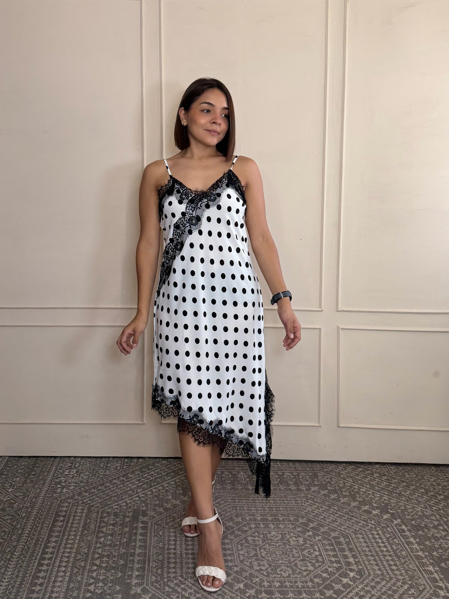 Vestido encaje polka dots
