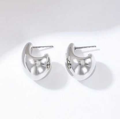 Aretes gota mediana