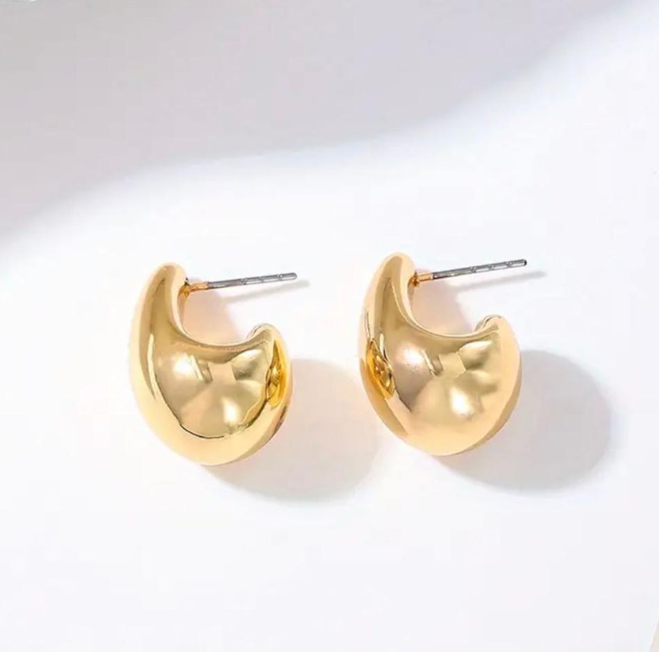 Aretes gota mediana