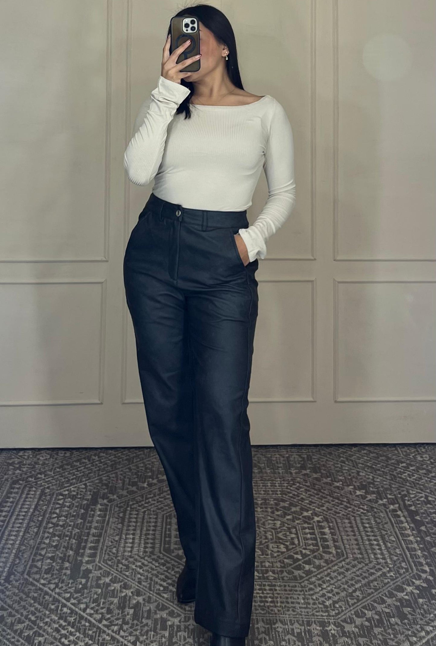 Pantalon vinil corte recto