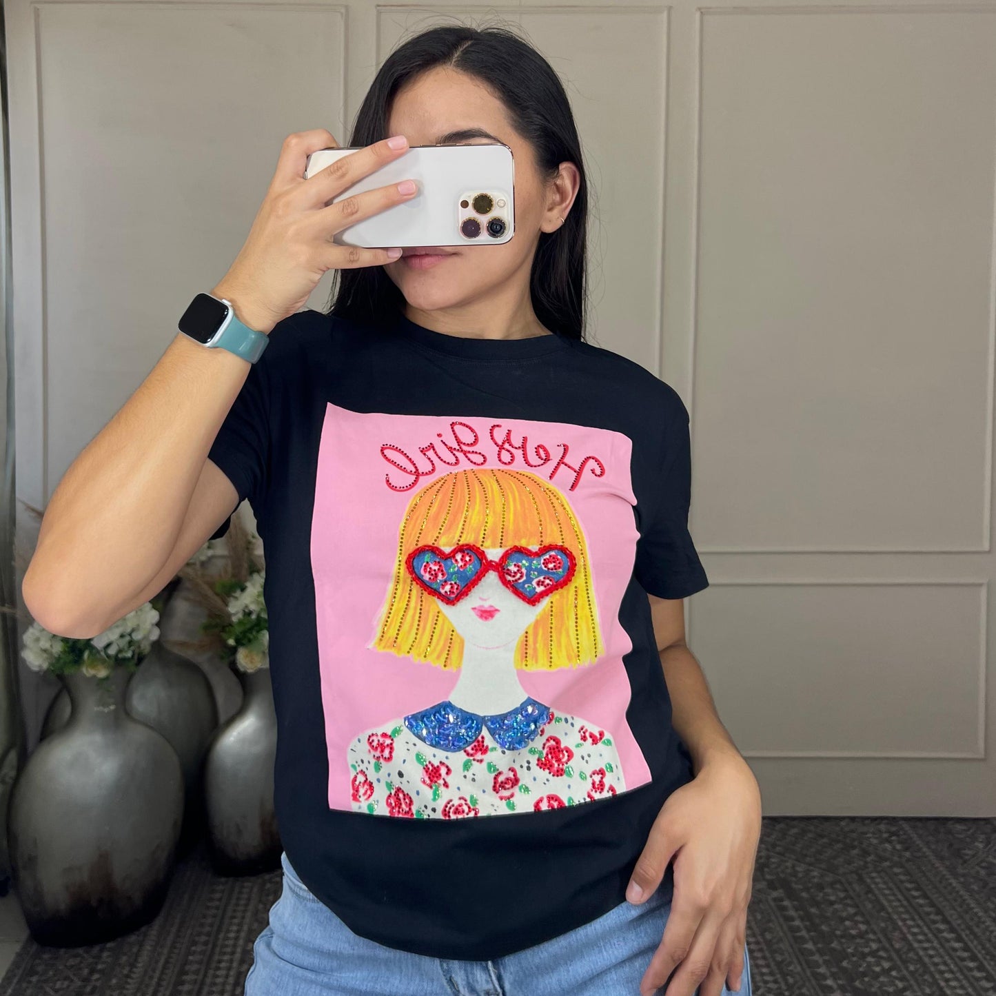 Blusa mona con lentes