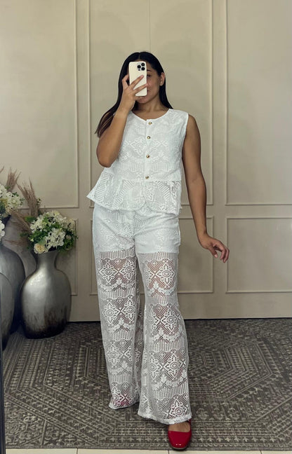 Conjunto chaleco y pantalon tejido