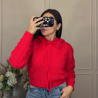 Sueter tejido con gorro