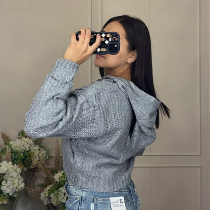 Sueter tejido con gorro