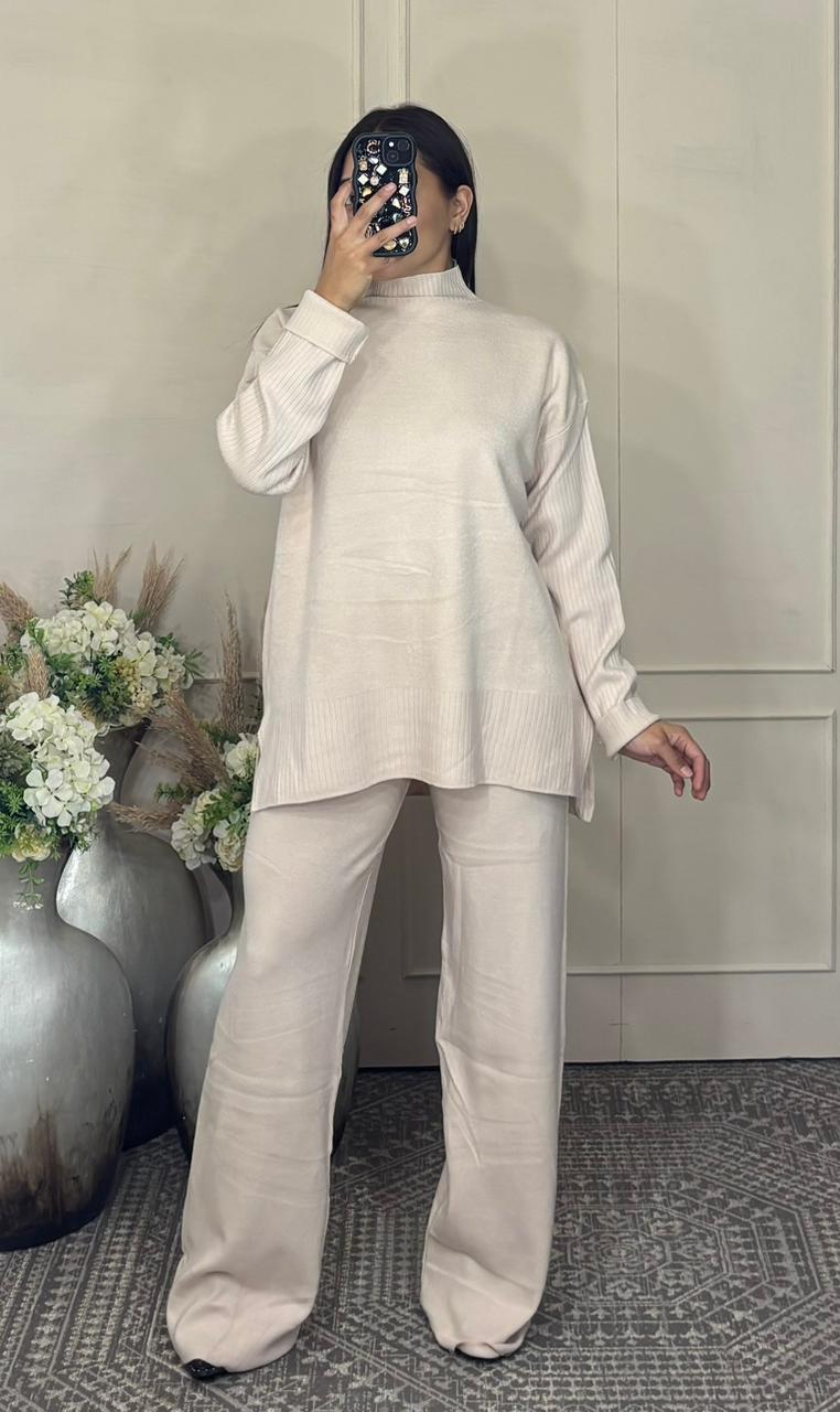 Conjunto basico cuello liso