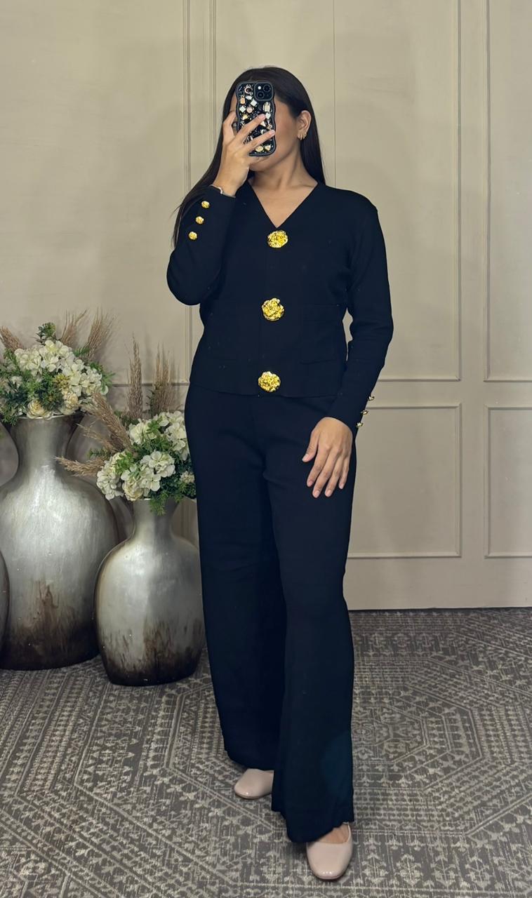 Conjunto boton dorado manga larga