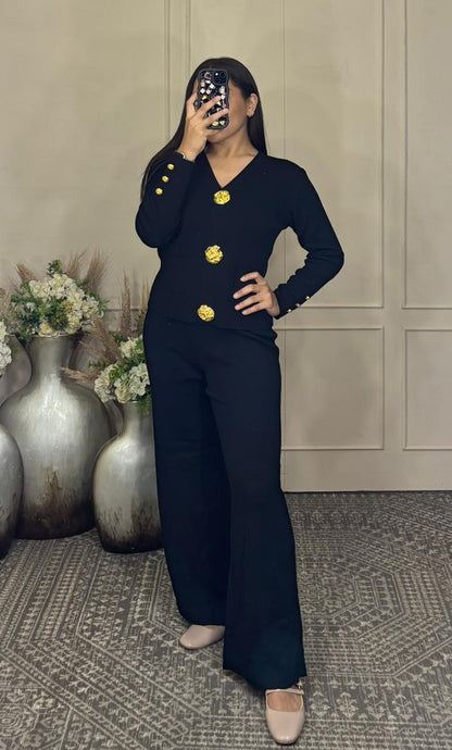 Conjunto boton dorado manga larga