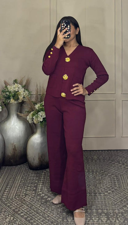 Conjunto boton dorado manga larga