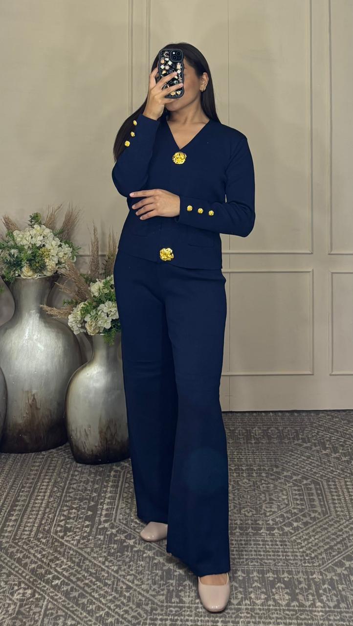 Conjunto boton dorado manga larga