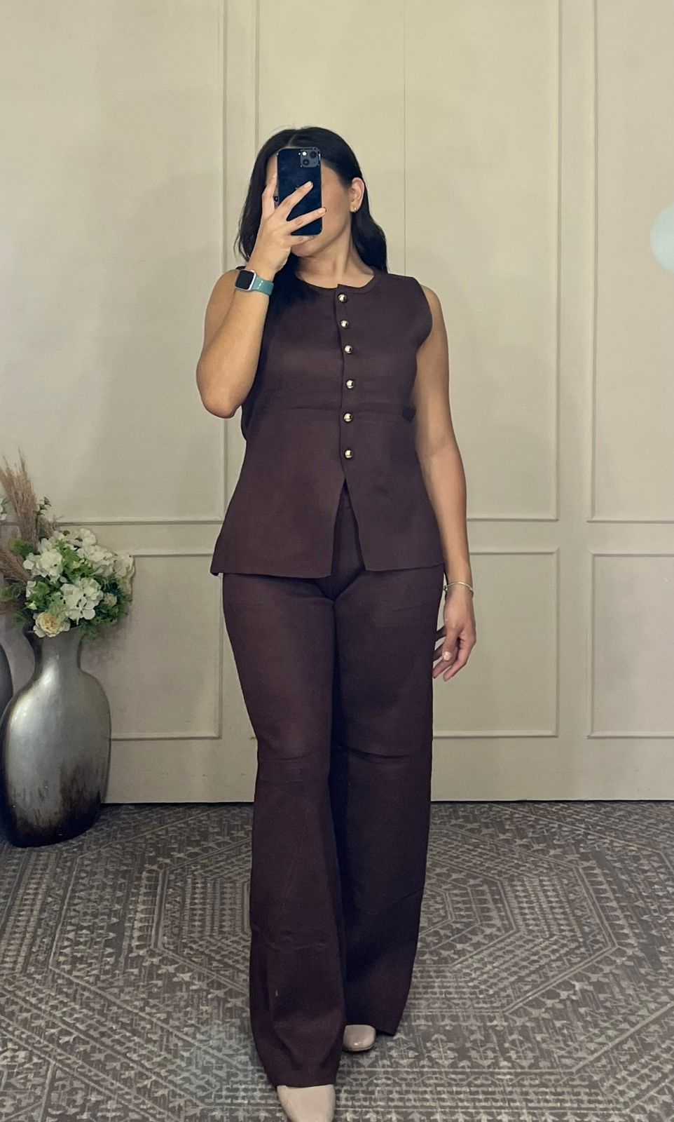 Conjunto chaleco botones dorados y pantalon