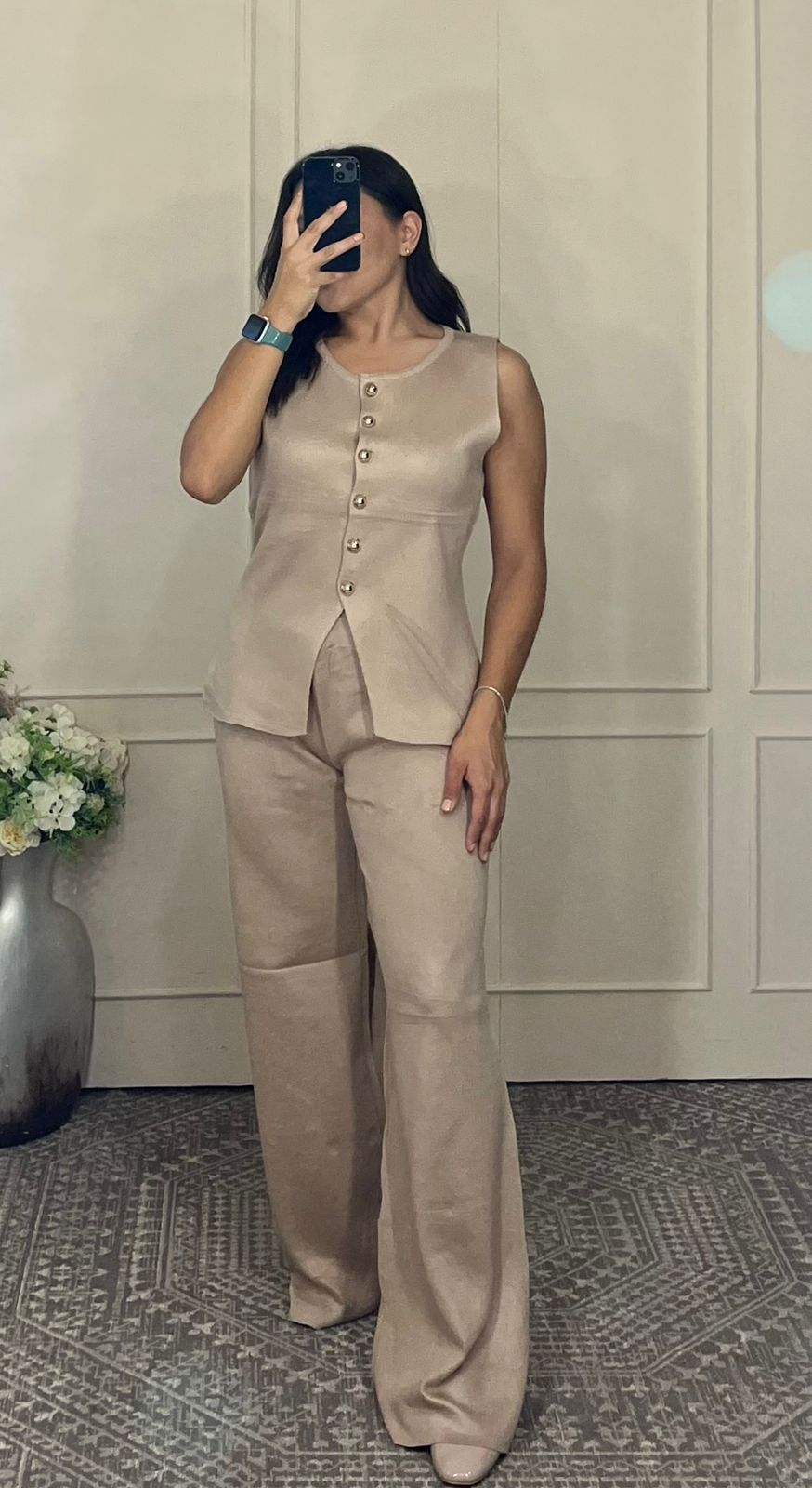 Conjunto chaleco botones dorados y pantalon