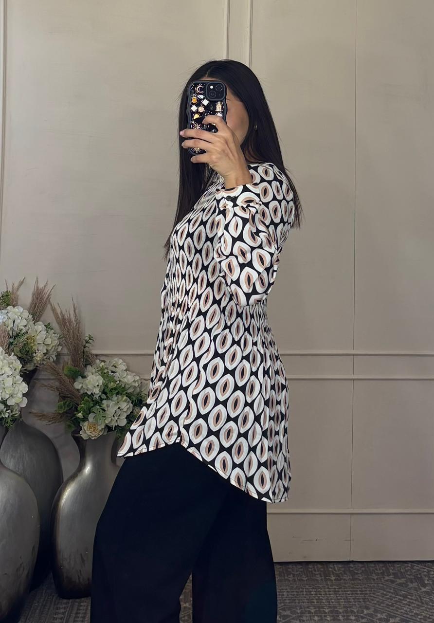 Blusa surcida multicolor blanca